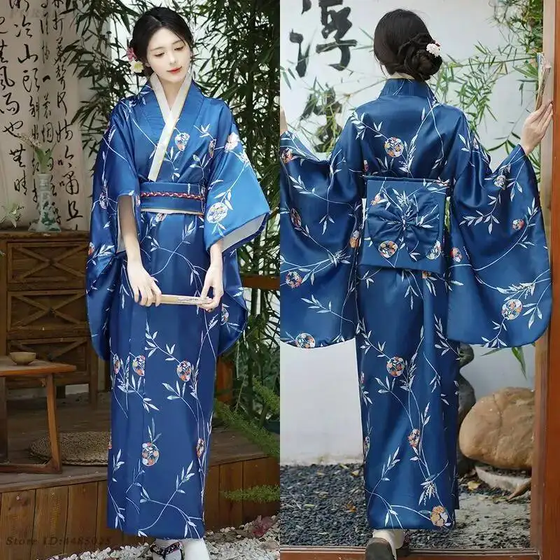 yesJapan Kimono Gown Performan - Asian Cosplay Anime 评论和价格