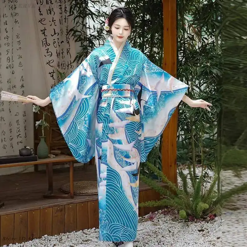 yesJapan Kimono Gown Performan - Asian Cosplay Anime 评论和价格
